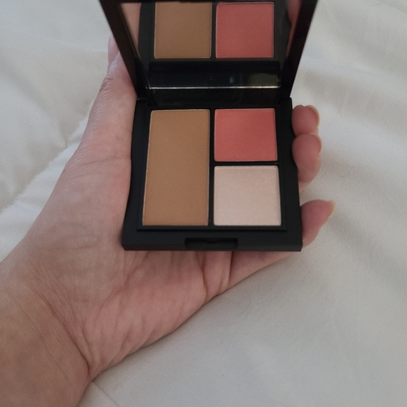 Reina rebelde Contour and color trio - Picture 5 of 5